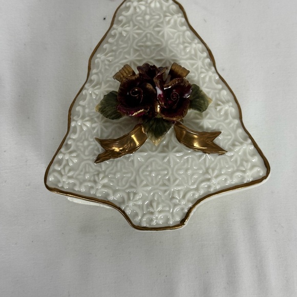Tree Shaped Decorative Box with Gold Accents, Keepsake, Christmas - Picture 10 of 13